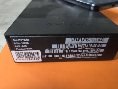 Samsung Galaxy S22 - 128GB - Phantom Black